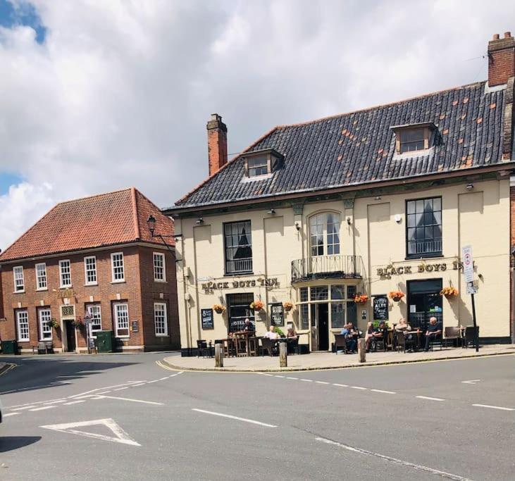 The Town House Villa Aylsham Buitenkant foto